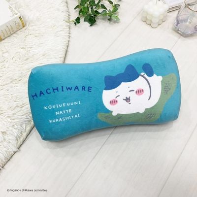 ◇☆End & Beginning of Month Limited Prize☆ [Hachiware] MORIPiLO Chiikawa Low-Rebound Cushion　※Shipped at a later date / Delivery date & time cannot be specified